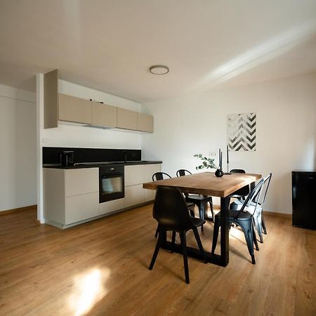 Oldtown Studio Apartment With 2 Bathrooms Ντίσελντορφ Εξωτερικό φωτογραφία