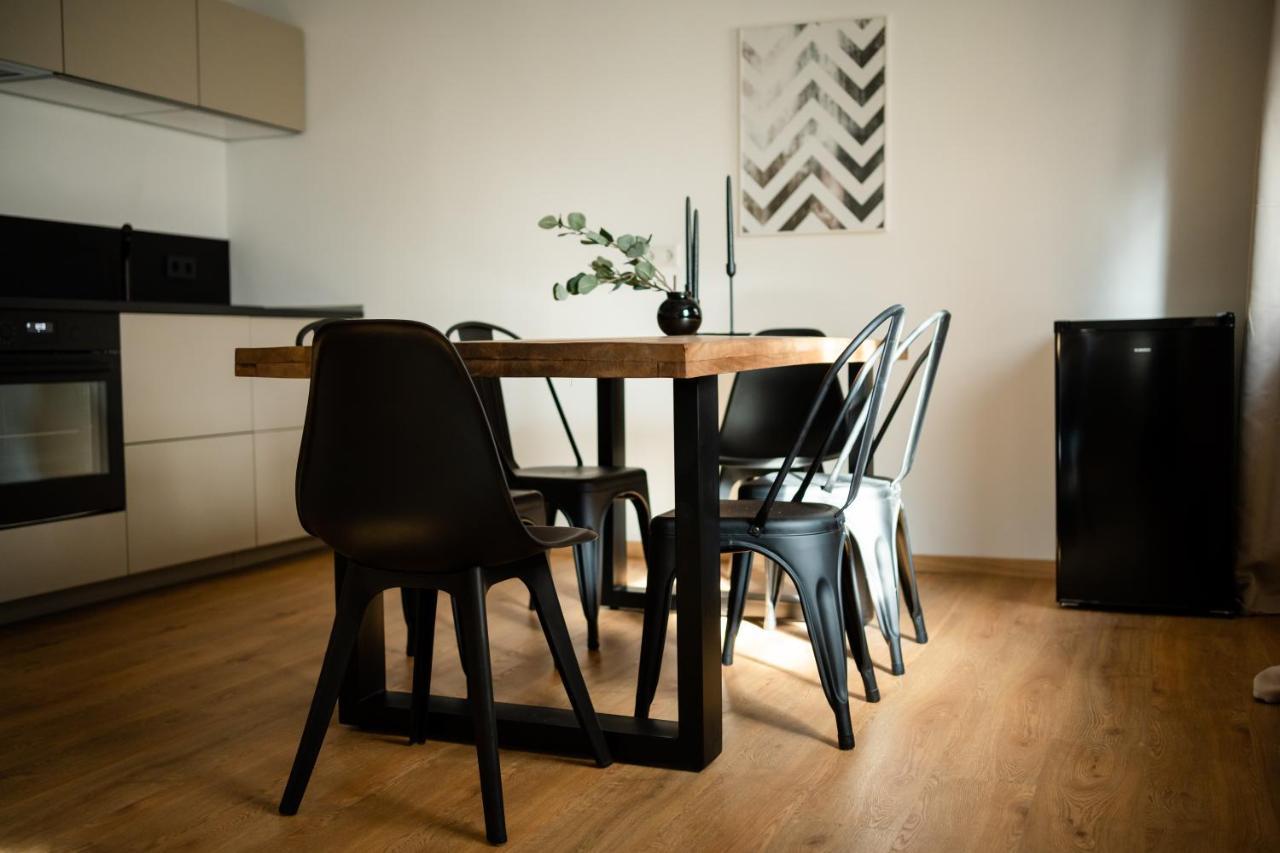 Oldtown Studio Apartment With 2 Bathrooms Ντίσελντορφ Εξωτερικό φωτογραφία