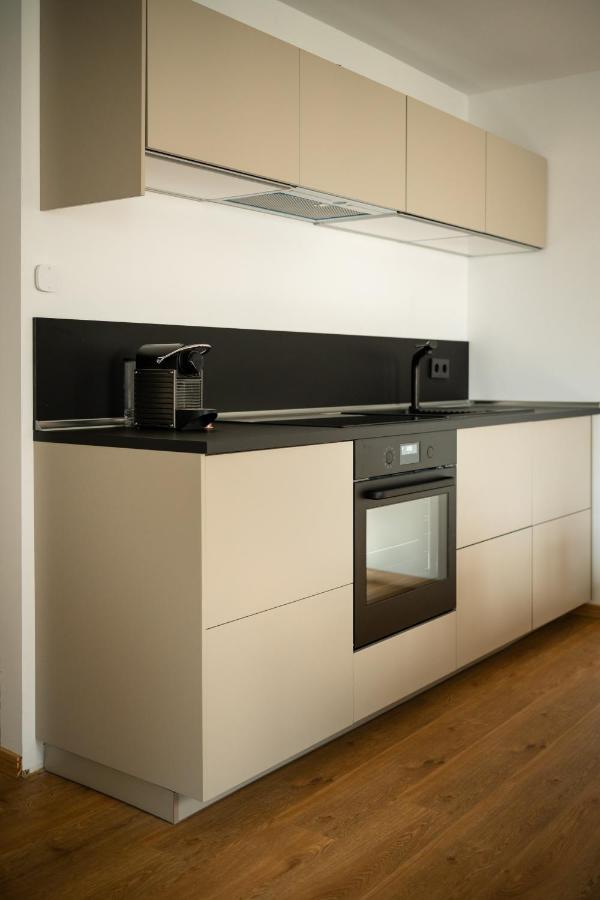 Oldtown Studio Apartment With 2 Bathrooms Ντίσελντορφ Εξωτερικό φωτογραφία