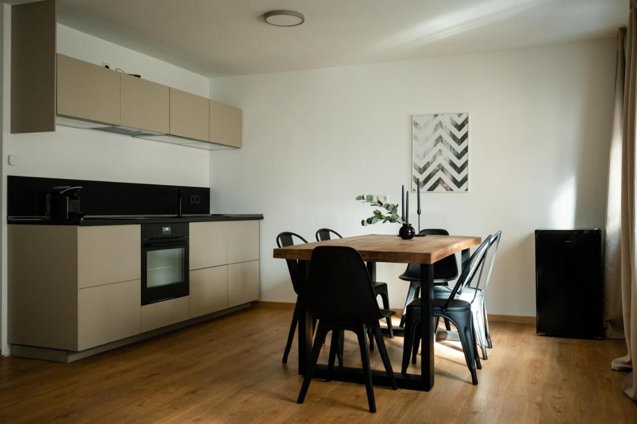 Oldtown Studio Apartment With 2 Bathrooms Ντίσελντορφ Εξωτερικό φωτογραφία